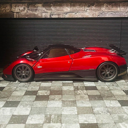 1/18 Almost Real パガーニ ゾンダ F Rosso Monza
