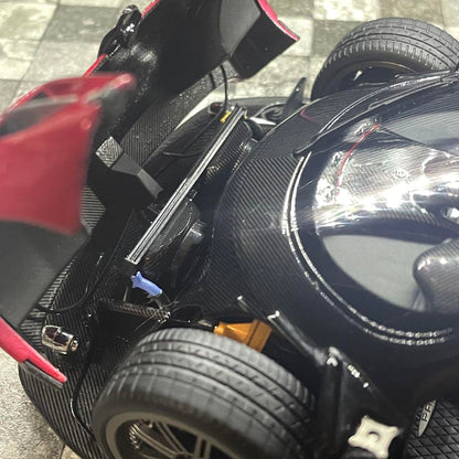 1/18 Almost Real パガーニ ゾンダ F Rosso Monza